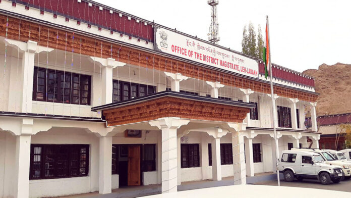 🚚 LAHDC வேலைவாய்ப்பு 2025 – 534 Cook, Driver, Assistant பணியிடங்கள் – ரூ.81,100 வரை சம்பளம்! உடனே விண்ணப்பிக்கவும்!