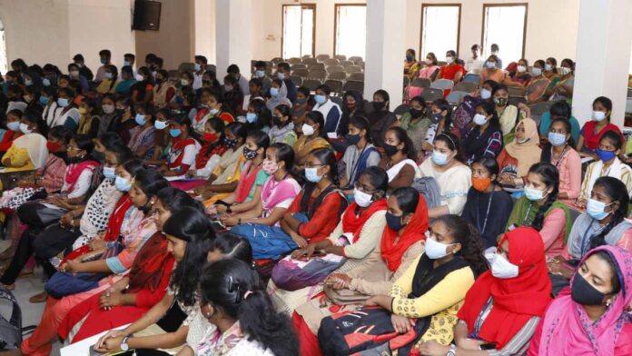 ✅ ஈரோடு மாவட்டம் – மெகா தனியார் வேலைவாய்ப்பு முகாம் ஜூலை 26, 2025! – 8ம் வகுப்பு முதல் பட்டதாரிகள் வரை நேரில் கலந்துகொள்ளலாம்! 🧑‍💼📄