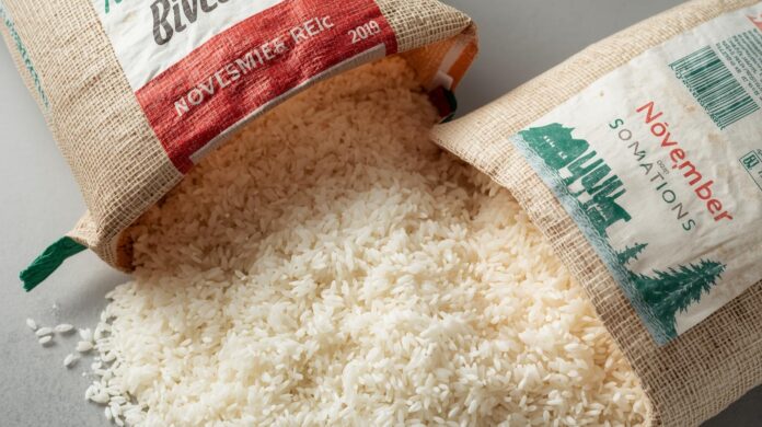 🍚 நவம்பர் மாத ரேஷன் அரிசியை இம்மாதத்திலேயே பெறலாம் – அமைச்சர் சக்கரபாணி முக்கிய அறிவிப்பு! 🏠🌧️