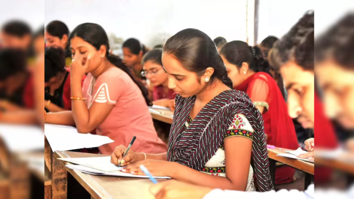 🎓 TET தேர்ச்சி மதிப்பெண் 5% குறைப்பு! தமிழக ஆசிரியர் தேர்வர்களுக்கு பெரிய ரிலீஃப் 🚨